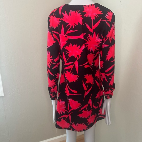 ARTIGLI Bold Floral Print Mini Dress Silky Polyester Made In Italy Size 40 (4) - Picture 8 of 16